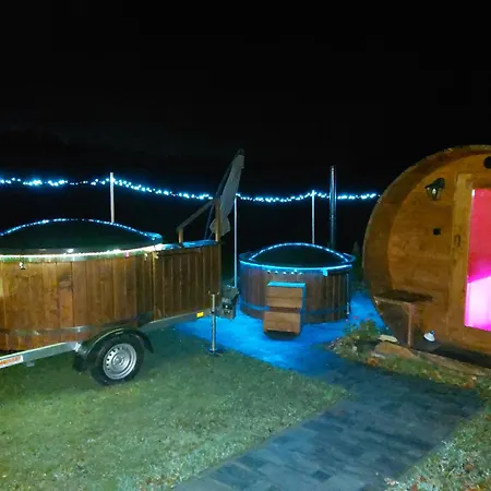 Domek, Pod Gwiazdami 公寓 Ropa